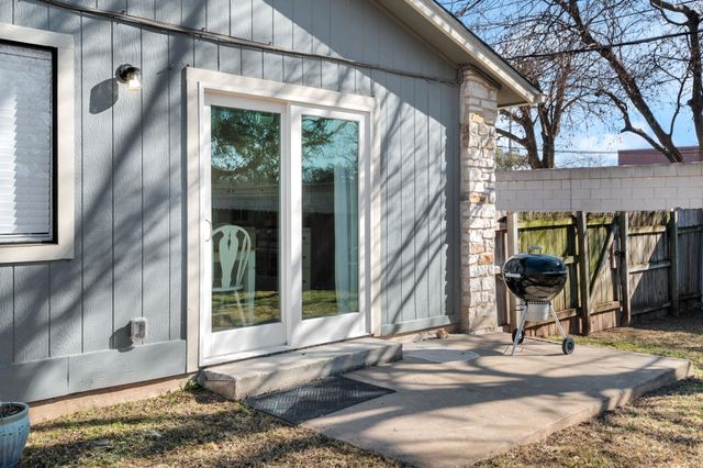 10401 Burmaster LN A, Austin, TX 78750