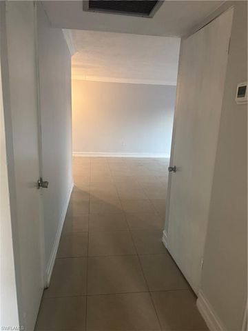 1830 Maravilla AVE # 811, Fort Myers, FL 33901