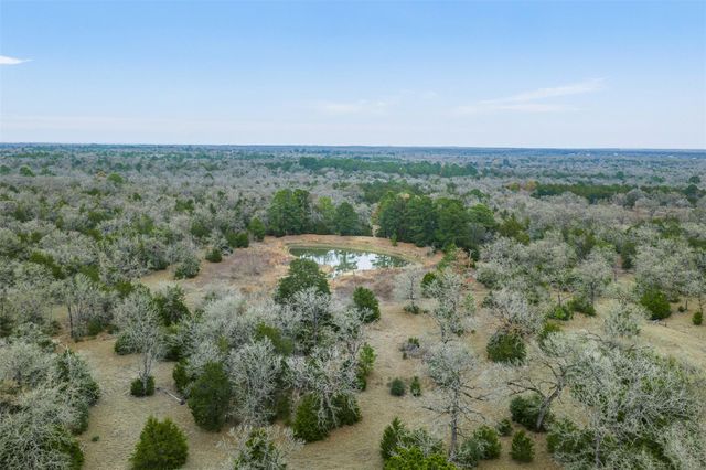 150 Turner LN, Paige, TX 78659