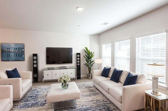 204 Douglas Bend Rd Unit 903, Gallatin, TN 37066