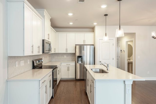 204 Douglas Bend Rd Unit 903, Gallatin, TN 37066