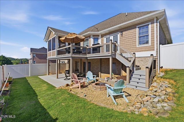 211 Harbor Approach, Johnson City, TN 37601
