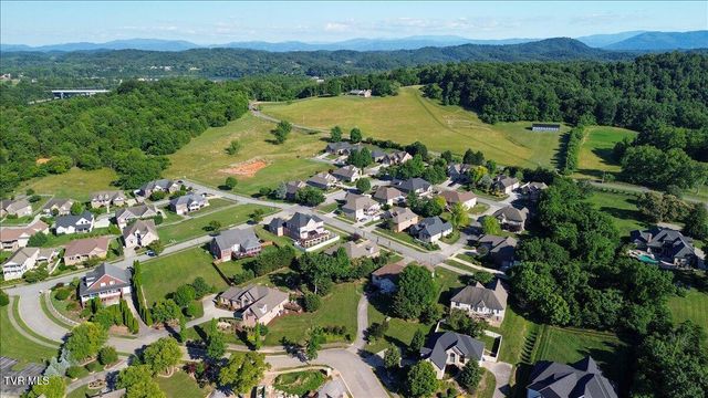 211 Harbor Approach, Johnson City, TN 37601