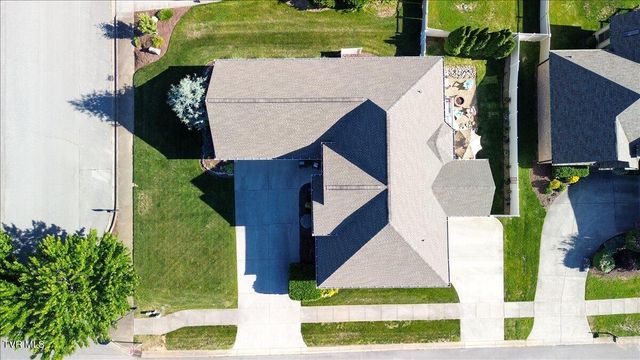 211 Harbor Approach, Johnson City, TN 37601