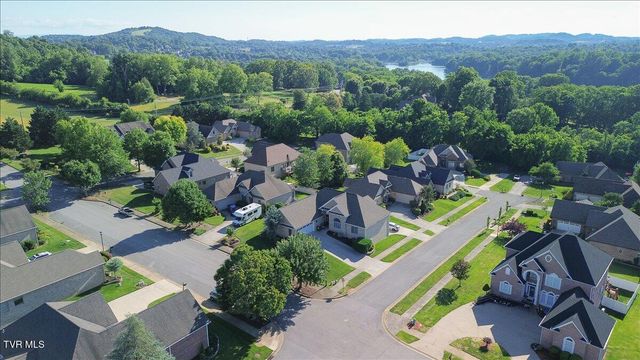 211 Harbor Approach, Johnson City, TN 37601