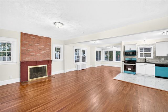 162 Verndale Avenue, Providence, RI 02905