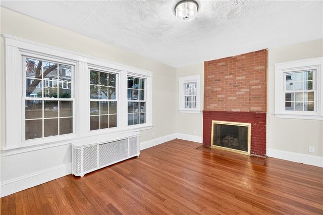 162 Verndale Avenue, Providence, RI 02905