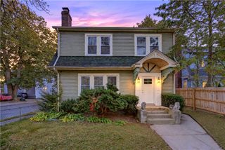 162 Verndale Avenue, Providence, RI 02905