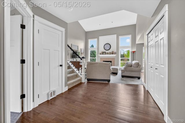 10119 Otter Drive, Green Oak Township, MI 48178