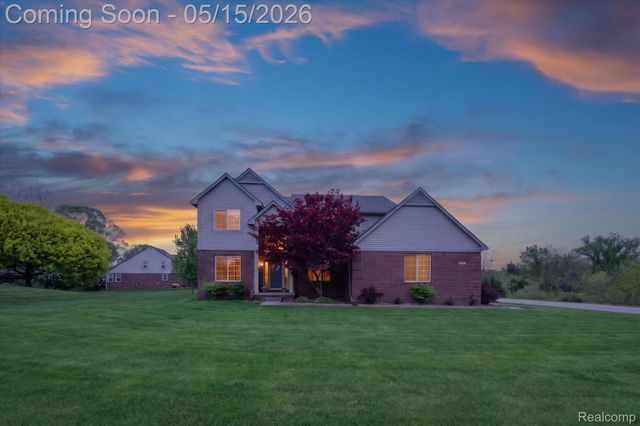 10119 Otter Drive, Green Oak Township, MI 48178