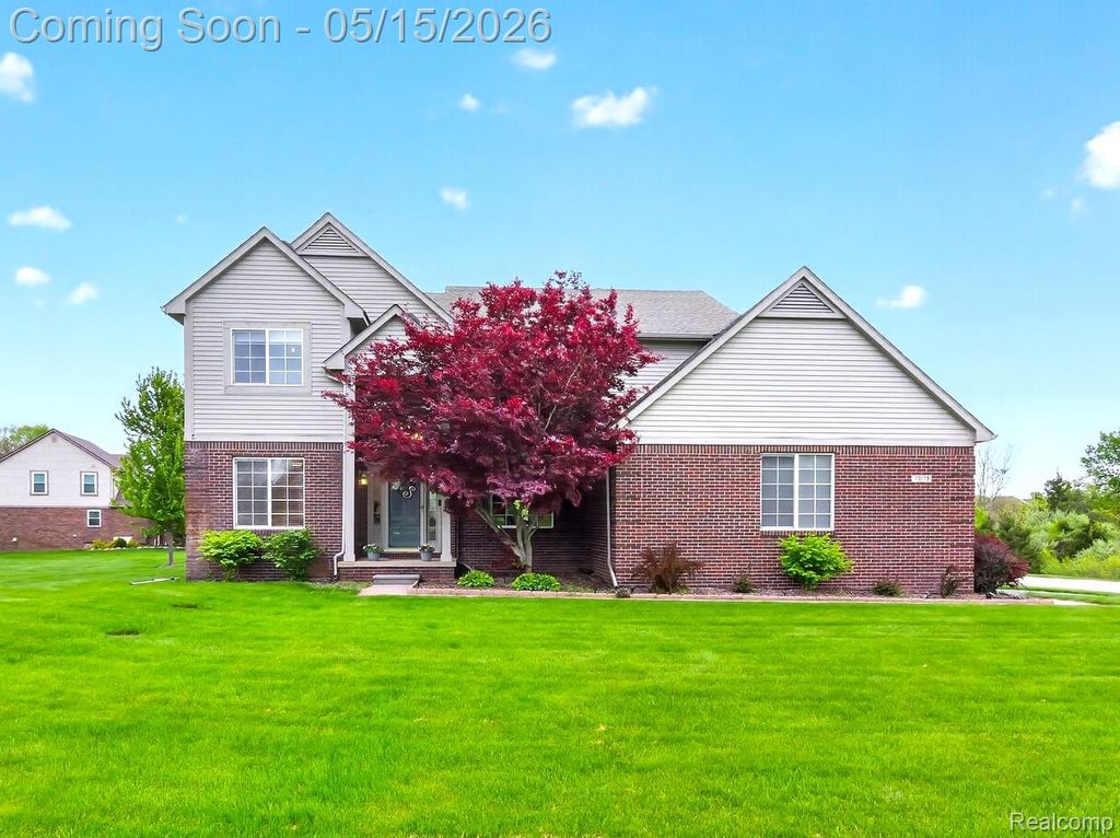 10119 Otter Drive, Green Oak Township, MI 48178