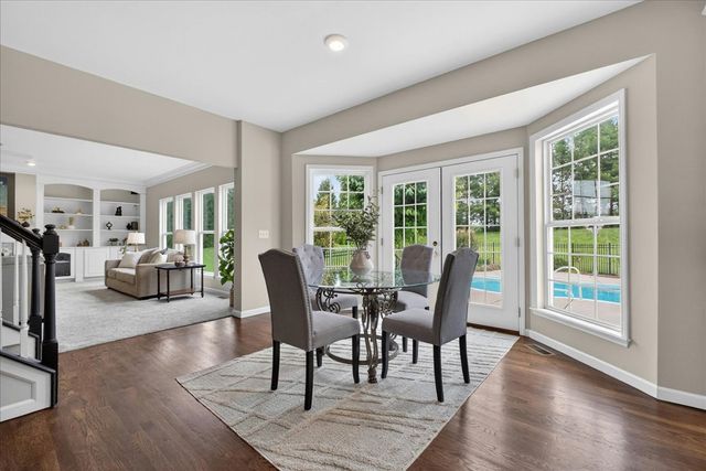 371 Galahad Court, Weldon Spring, MO 63304