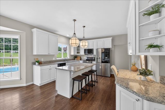 371 Galahad Court, Weldon Spring, MO 63304