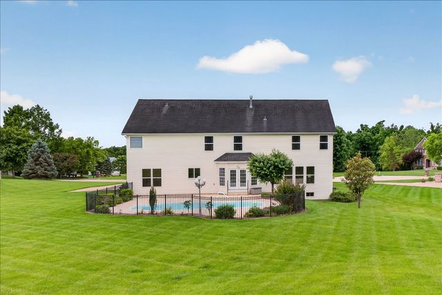 371 Galahad Court, Weldon Spring, MO 63304