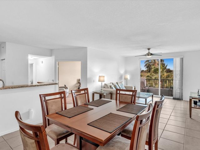 2421 NE 65th Street 406, Fort Lauderdale, FL 33308