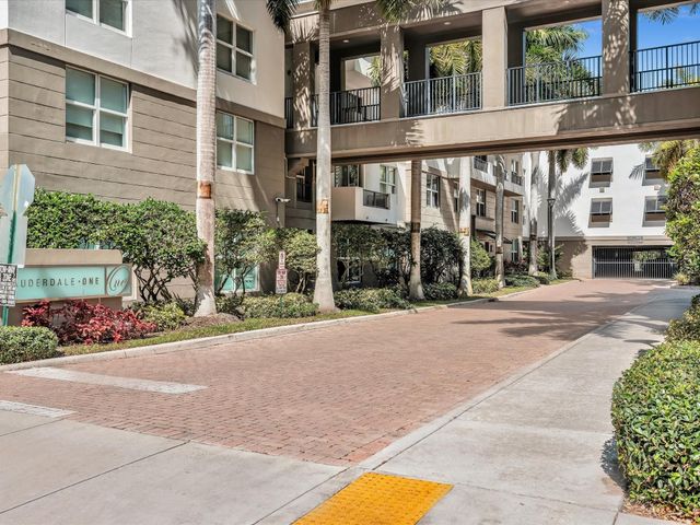 2421 NE 65th Street 406, Fort Lauderdale, FL 33308
