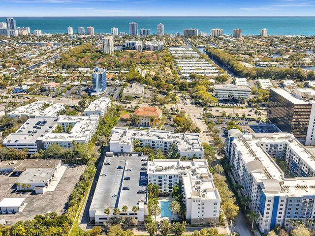 2421 NE 65th Street 406, Fort Lauderdale, FL 33308
