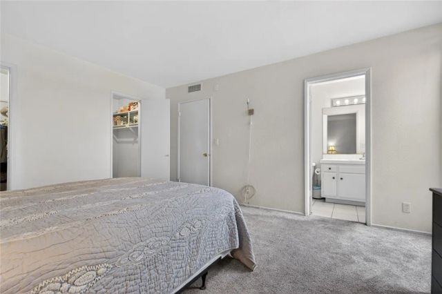 5429 Newcastle 204, Encino, CA 91316