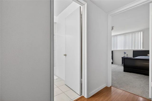 5429 Newcastle 204, Encino, CA 91316