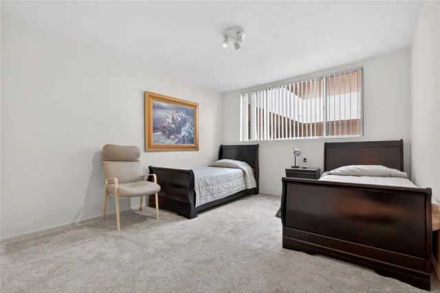 5429 Newcastle 204, Encino, CA 91316