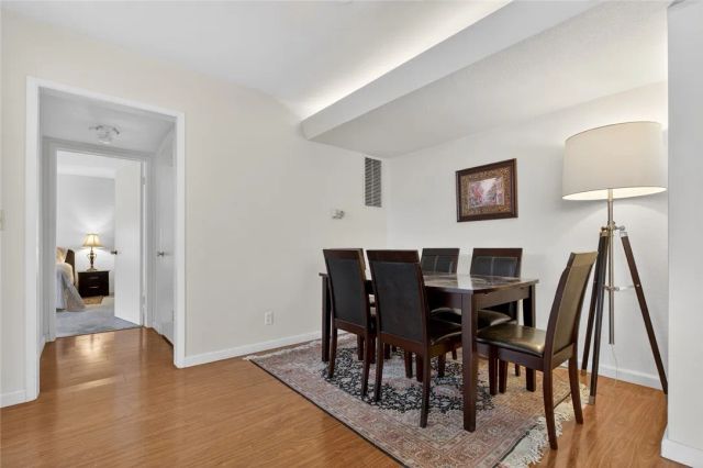 5429 Newcastle 204, Encino, CA 91316