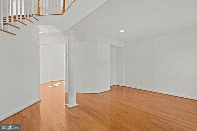 9927 MILES STONE CT, Vienna, VA 22181