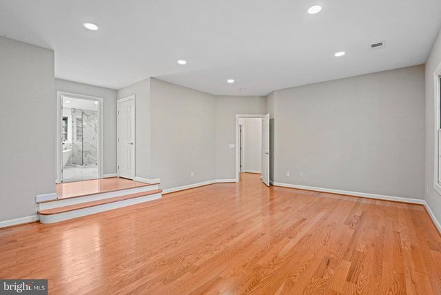 9927 MILES STONE CT, Vienna, VA 22181