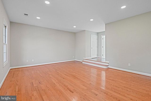 9927 MILES STONE CT, Vienna, VA 22181