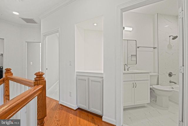 9927 MILES STONE CT, Vienna, VA 22181