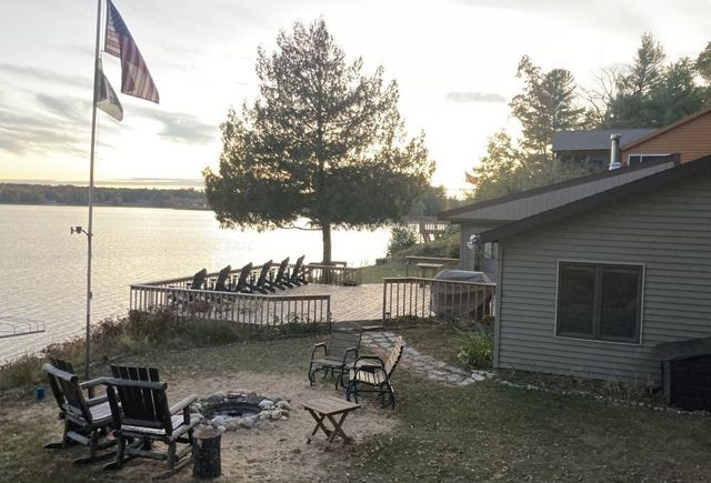 9321 W Oak Drive, Lake City, MI 49651