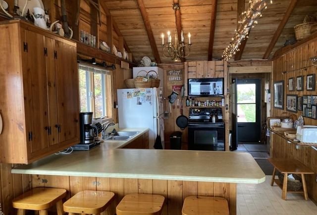 9321 W Oak Drive, Lake City, MI 49651