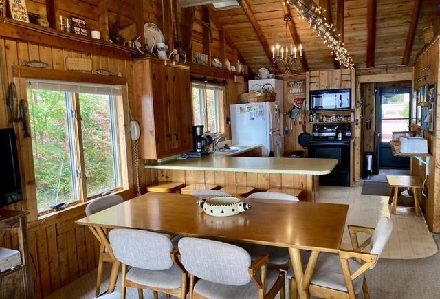 9321 W Oak Drive, Lake City, MI 49651