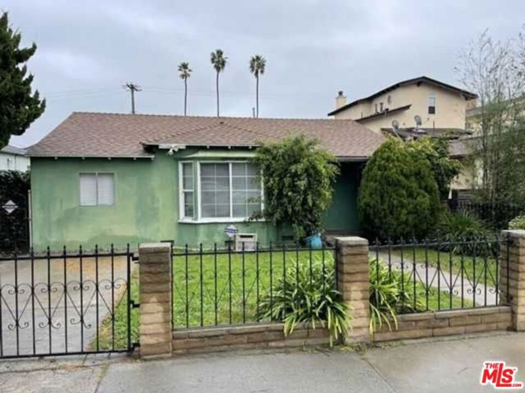 3608 Greenfield Avenue, Los Angeles, CA 90034