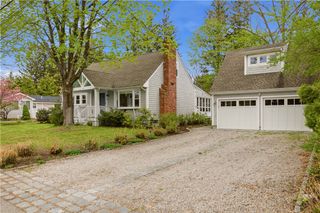 64 Lawndale Drive, Warwick, RI 02818