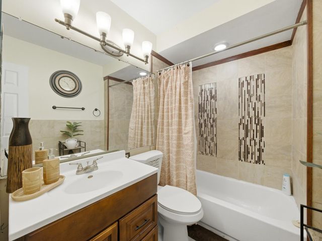 1829 217th Place, Sauk Village, IL 60411