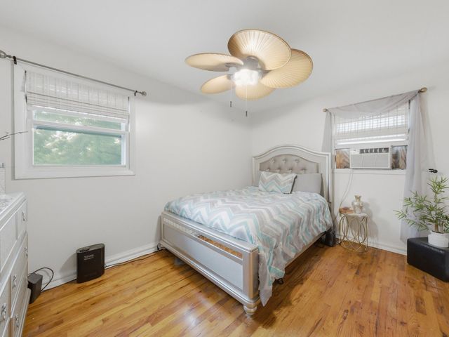 1829 217th Place, Sauk Village, IL 60411