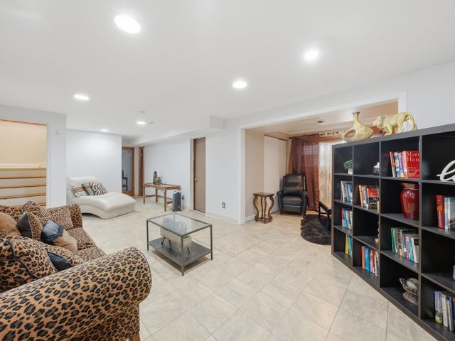1829 217th Place, Sauk Village, IL 60411