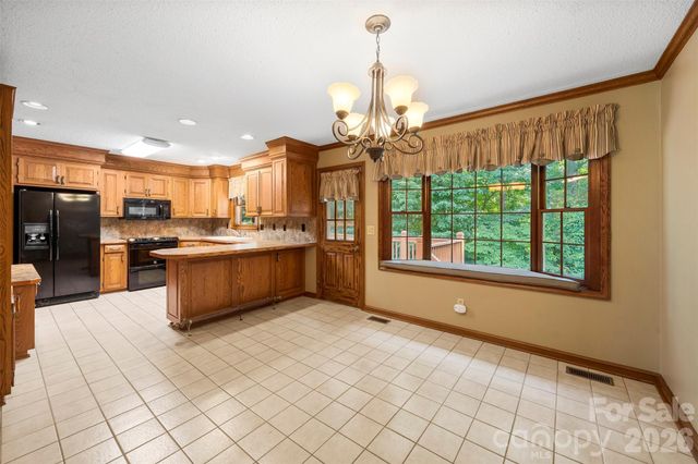 2410 Sandlewood Drive, Gastonia, NC 28054
