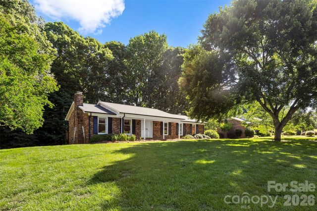 2410 Sandlewood Drive, Gastonia, NC 28054