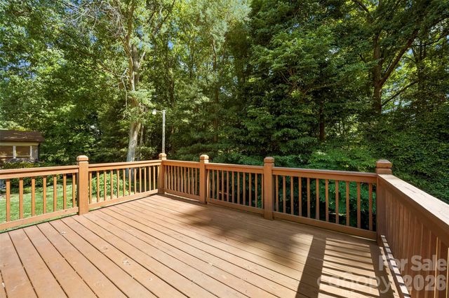 2410 Sandlewood Drive, Gastonia, NC 28054