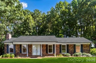 2410 Sandlewood Drive, Gastonia, NC 28054