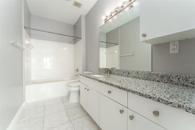 4306 BAYSIDE VILLAGE DRIVE 202, Tampa, FL 33615