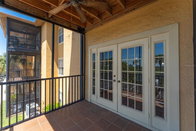 4306 BAYSIDE VILLAGE DRIVE 202, Tampa, FL 33615