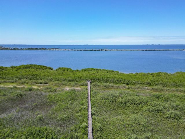 4306 BAYSIDE VILLAGE DRIVE 202, Tampa, FL 33615