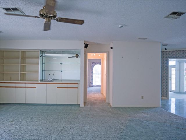 1936 WOLF LAUREL DRIVE, Sun City Center, FL 33573