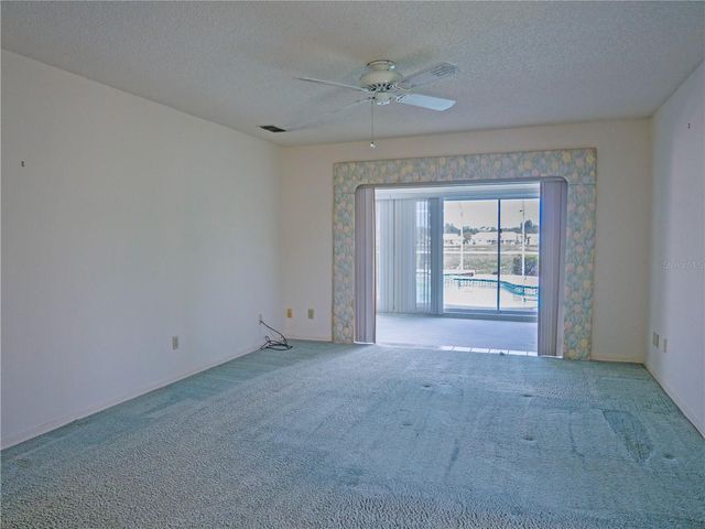 1936 WOLF LAUREL DRIVE, Sun City Center, FL 33573
