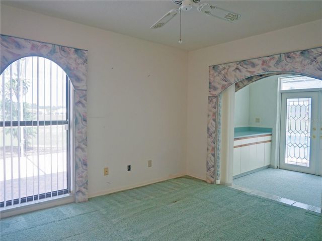 1936 WOLF LAUREL DRIVE, Sun City Center, FL 33573