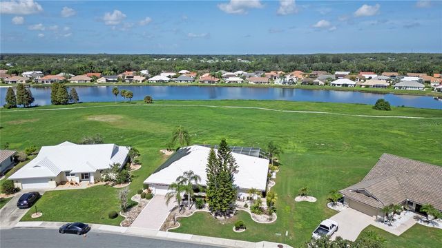 1936 WOLF LAUREL DRIVE, Sun City Center, FL 33573