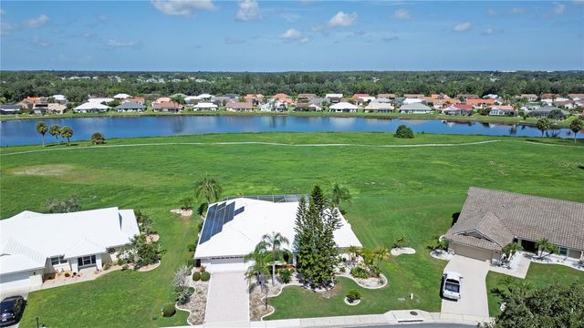 1936 WOLF LAUREL DRIVE, Sun City Center, FL 33573