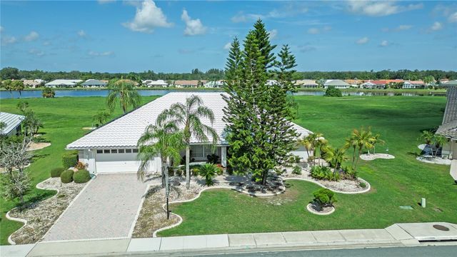 1936 WOLF LAUREL DRIVE, Sun City Center, FL 33573